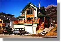 The Rocky Mountain Grotto: Privacy, Elegance, and Your Own Private Sauna!